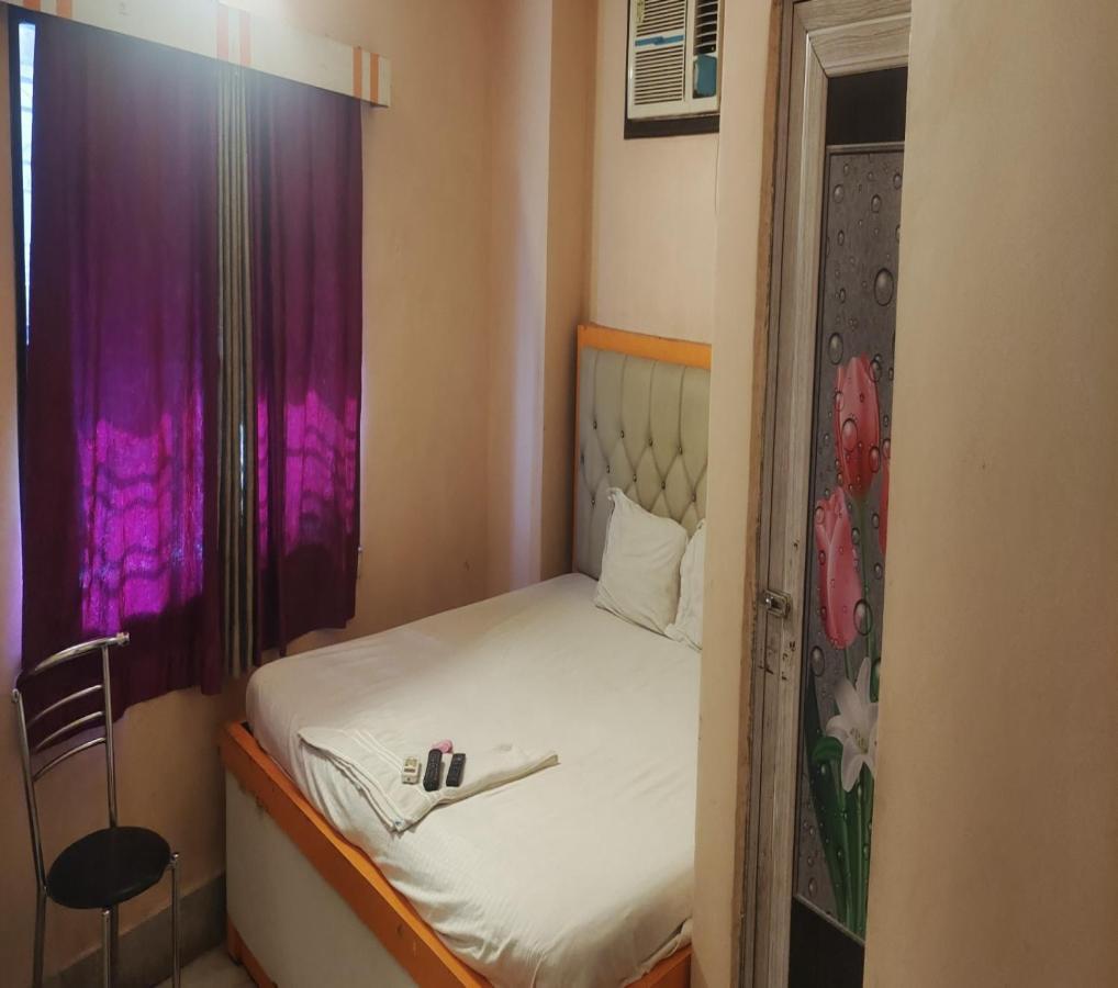 Staymaker Tirupati Guest House Kolkata Ngoại thất bức ảnh