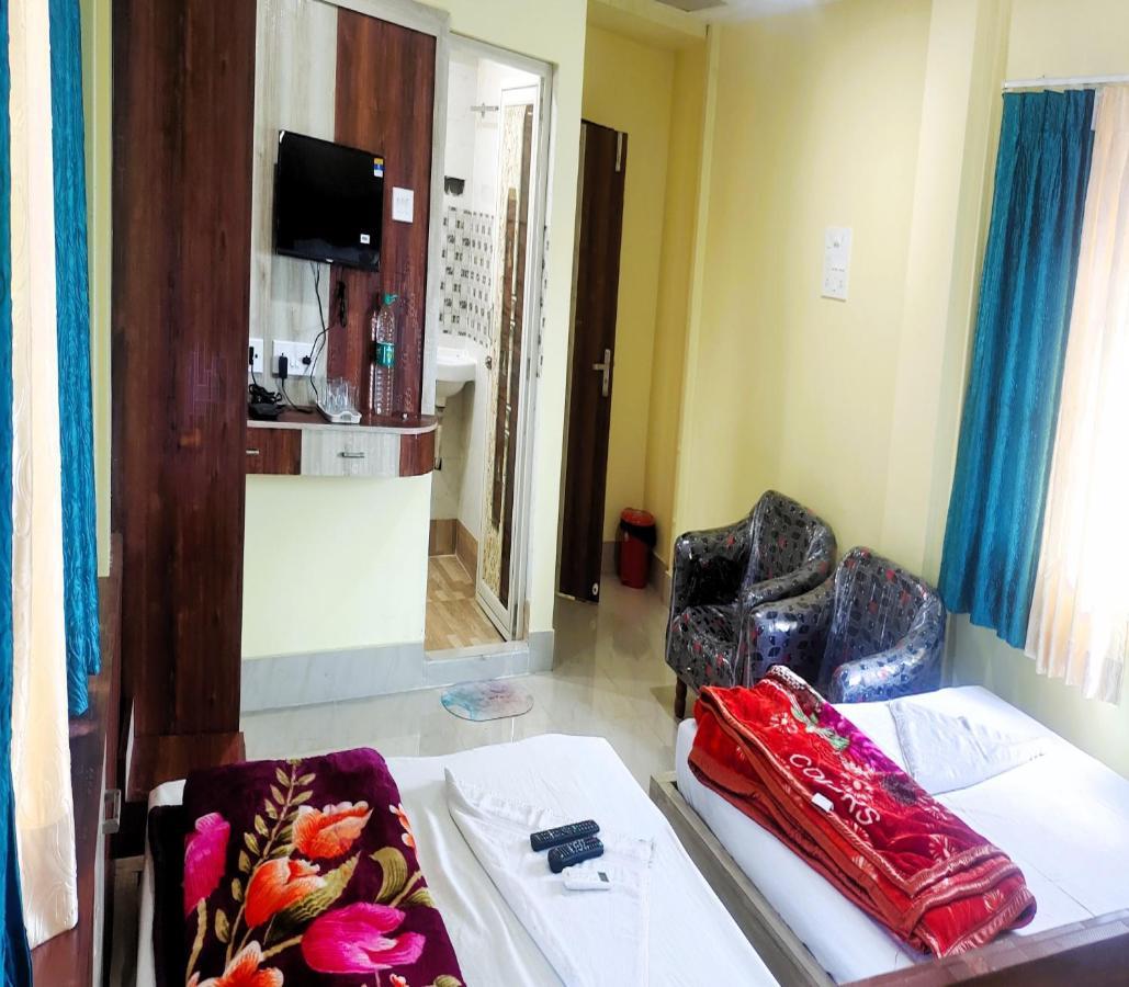 Staymaker Tirupati Guest House Kolkata Ngoại thất bức ảnh