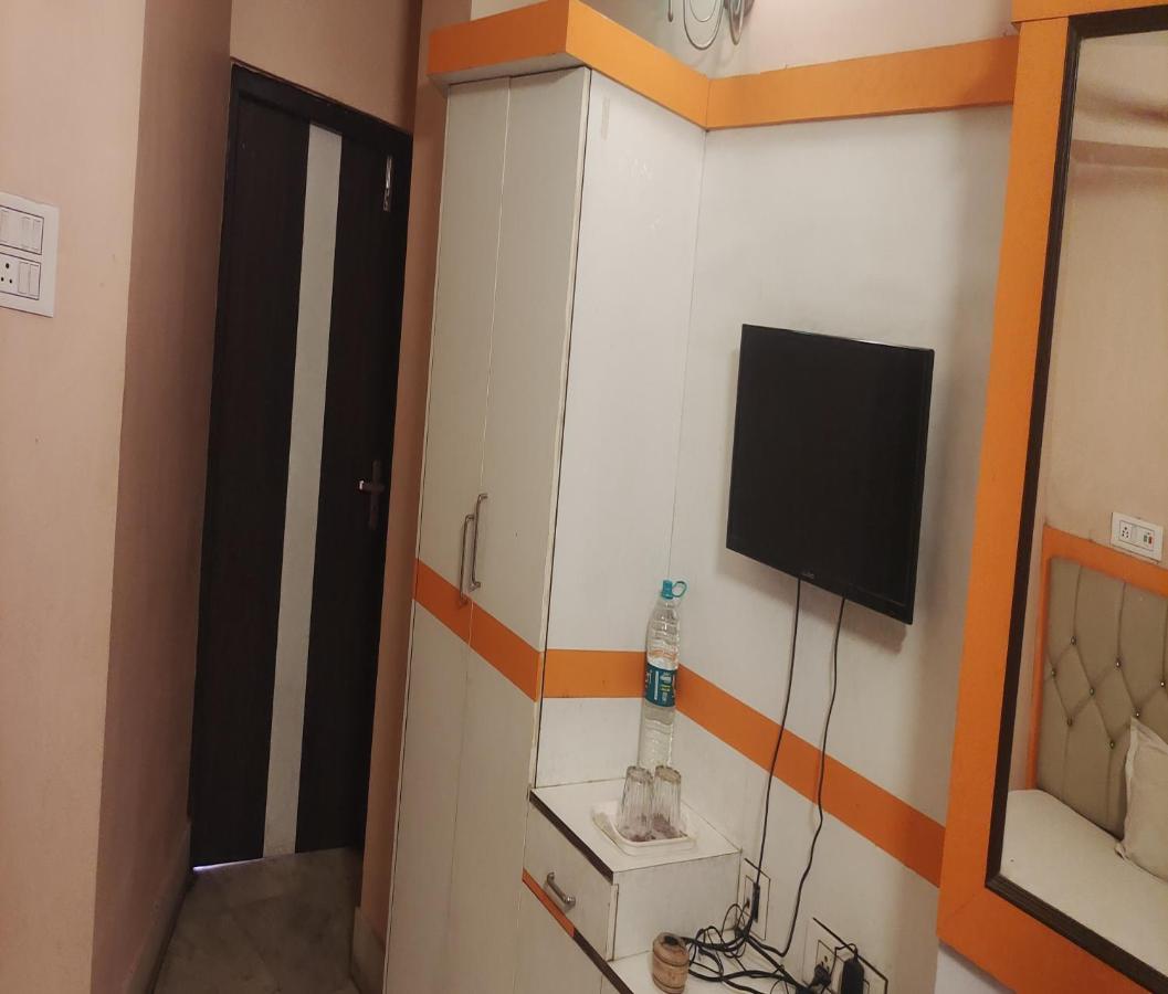 Staymaker Tirupati Guest House Kolkata Ngoại thất bức ảnh