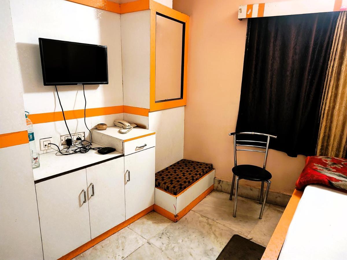 Staymaker Tirupati Guest House Kolkata Ngoại thất bức ảnh