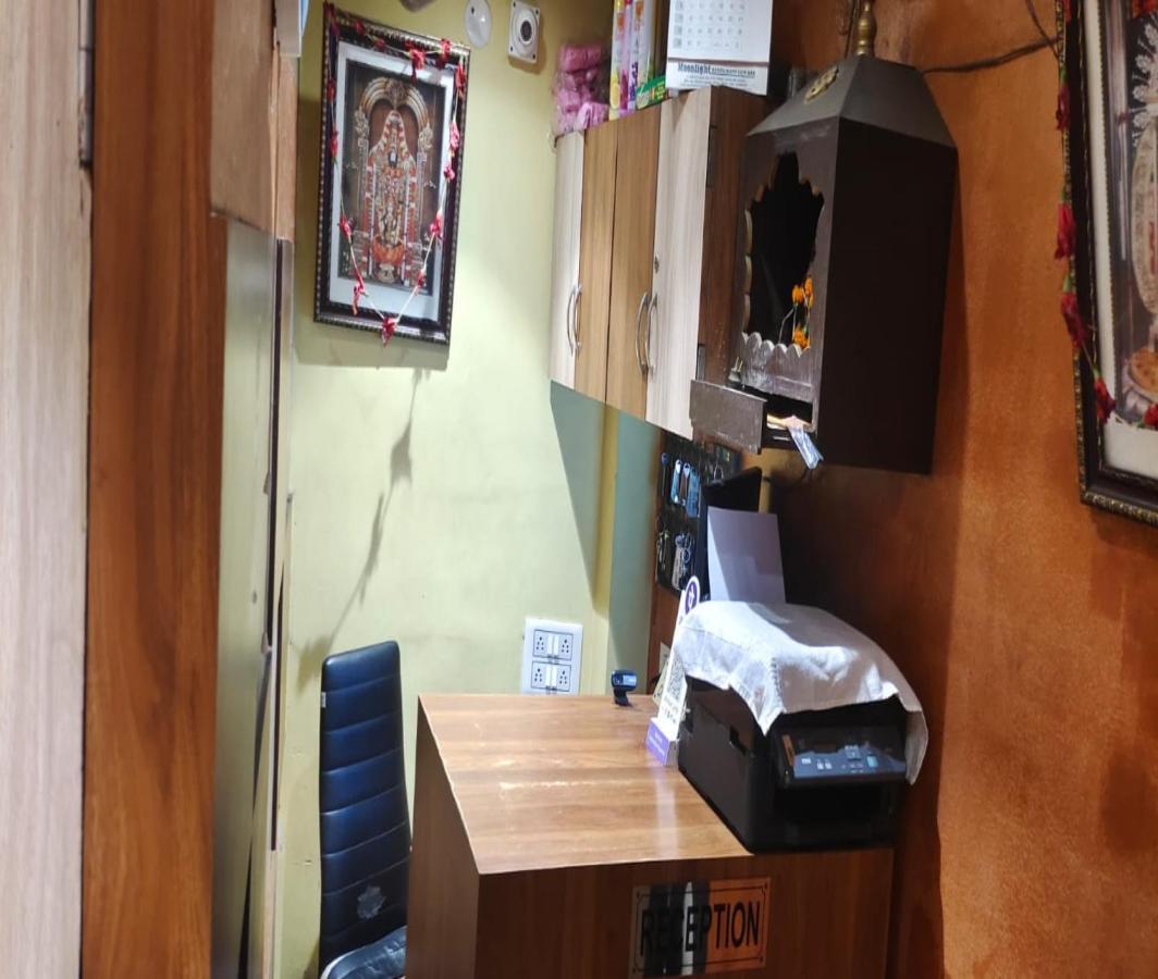 Staymaker Tirupati Guest House Kolkata Ngoại thất bức ảnh